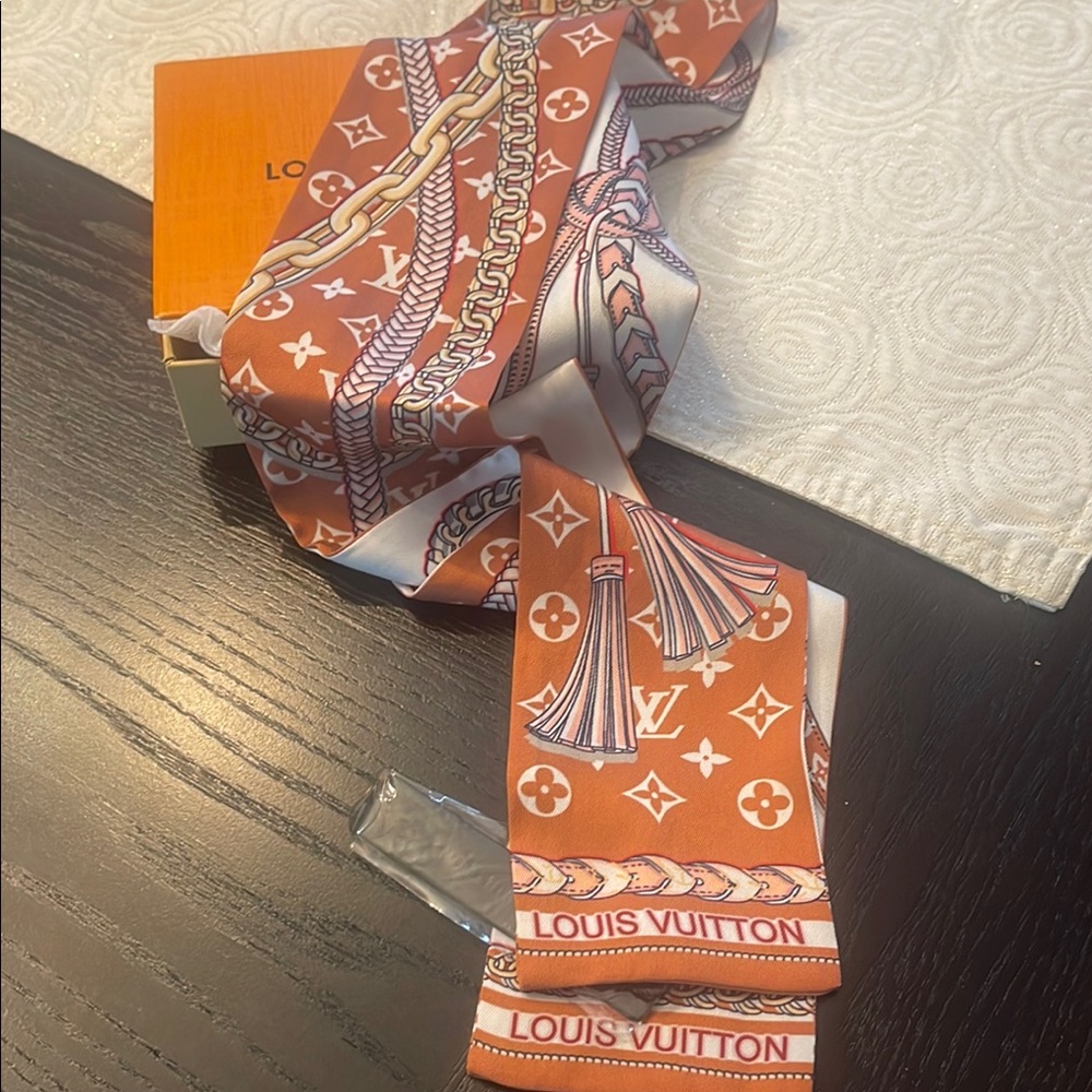 Louis Vuitton Orange Geometric Silk Wrap great for Pockets